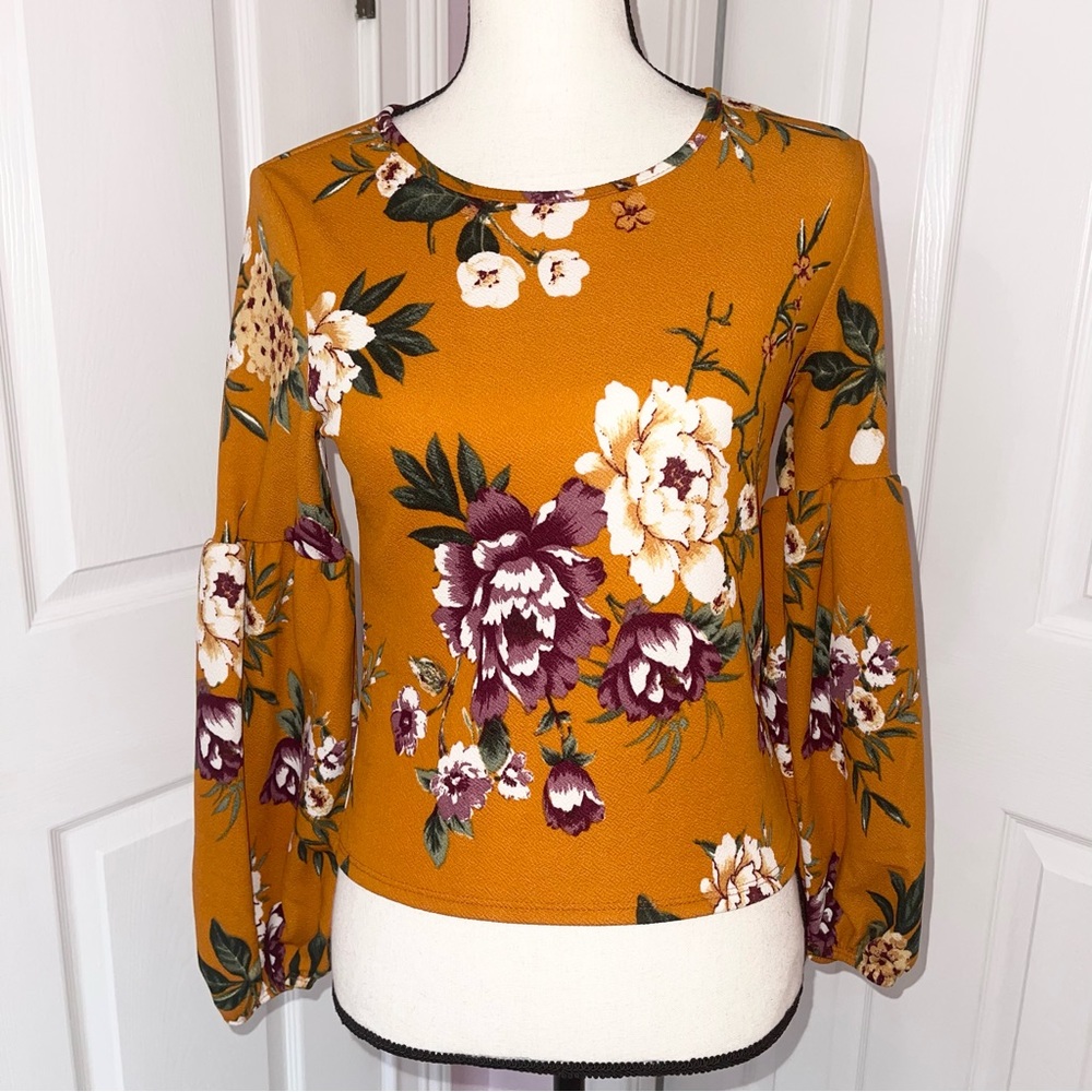 Brandy Blue autemn floral mustard color long sleeve unlined blouse size Medium